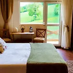 Gorski Widok I Pokoje- Salon Kominkowy Séjour chez l'habitant