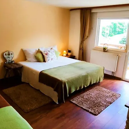I Gorski Widok-sala Kominkowa Karpacz