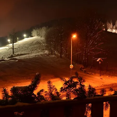 Homestay Gorski Widok Karpacz Apartamenty I Pokoje- Salon Kominkowy