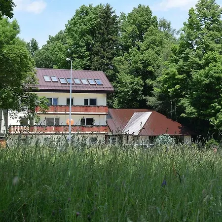 Gorski Widok Karpacz Apartamenty I Pokoje- Salon Kominkowy Homestay