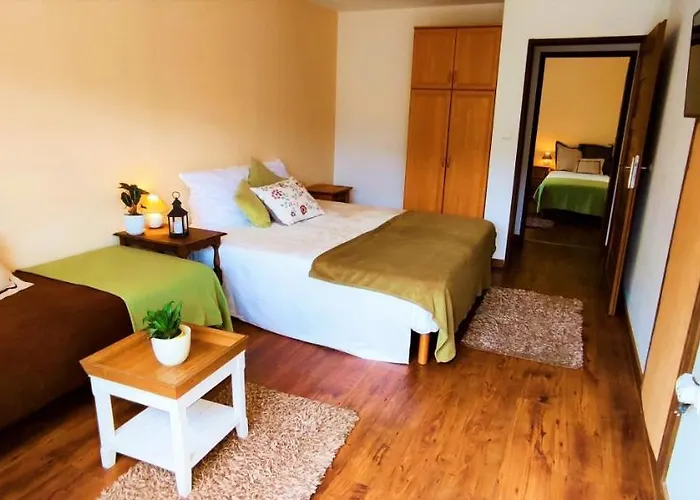 Gorski Widok Karpacz Apartamenty I Pokoje- Salon Kominkowy Homestay